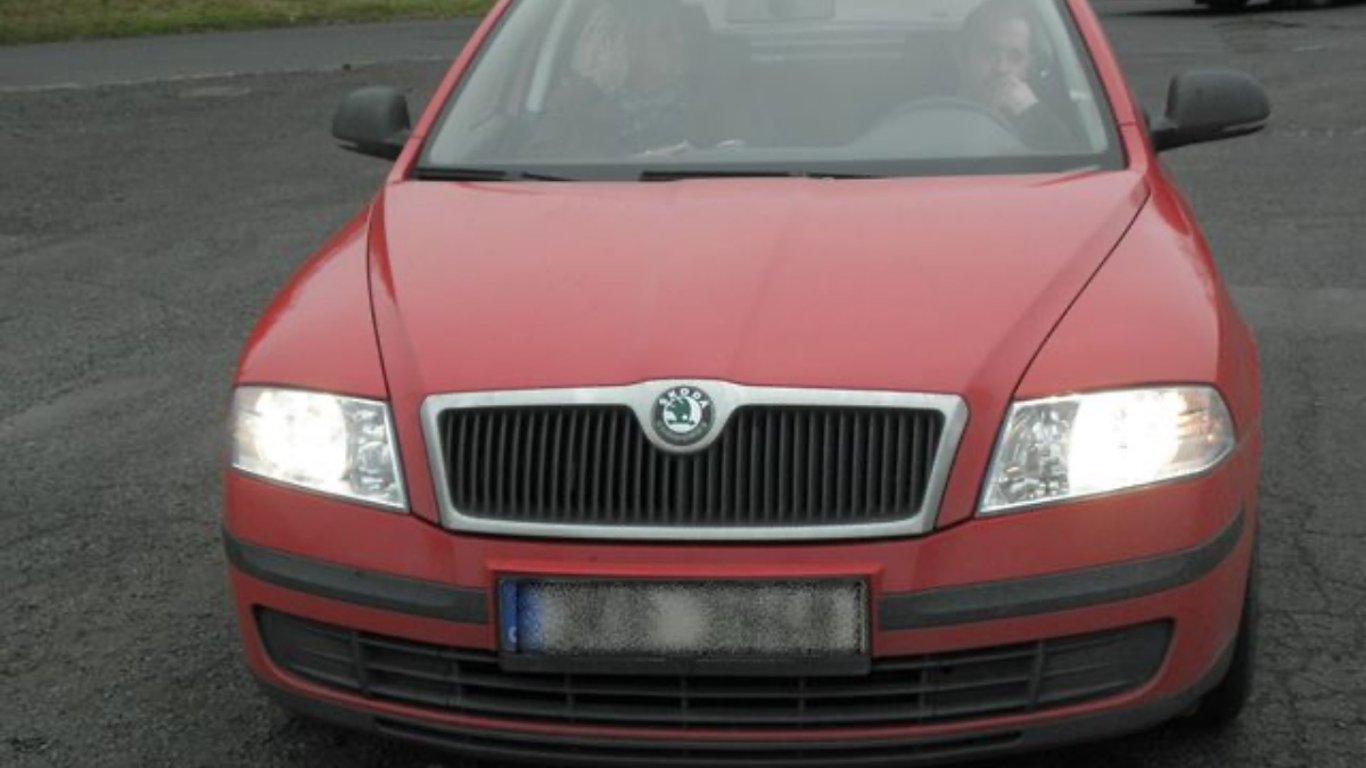 Zákaz používání blinkrů? Tímto způsobem ano. Jedno špatné použití a na řidiče čeká tučná pokuta