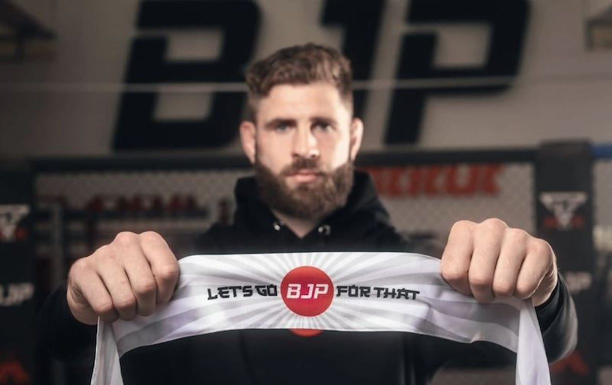 Procházka se stal populární v Indii. Tamní si myslí, že podporuje jejich politickou stranu BJP