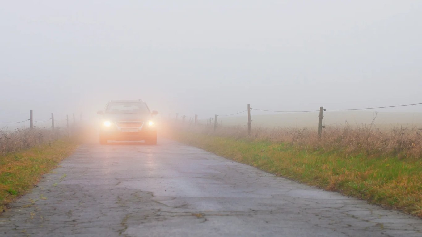 Meteorologové bijí na poplach: chladný vzduch míří k nám, sníh a teploty kolem nuly zaskočí i města.
