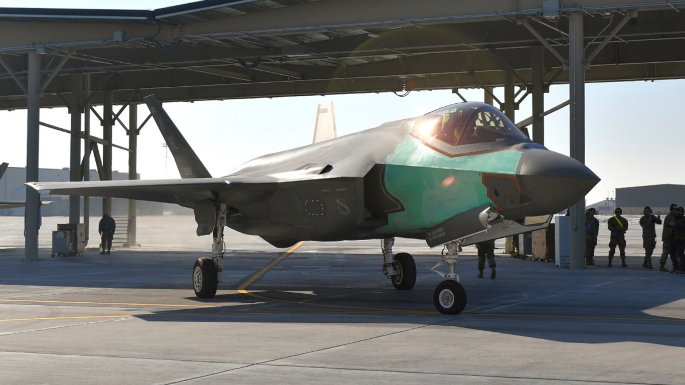 Vůbec první případ potvrdil, že lze sestavit bojeschopnou F-35 ze dvou poškozených letadel. V praxi to však přináší velká rizika