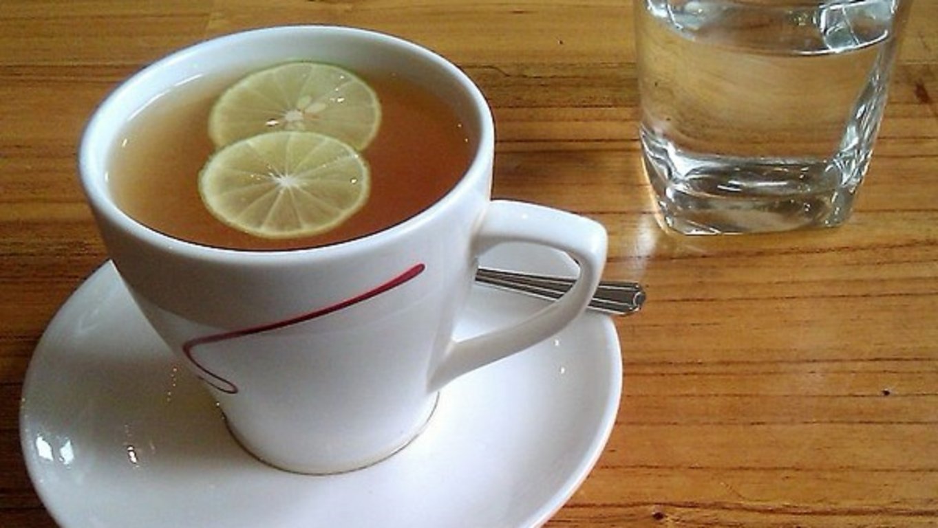 Starodávný lék na zápal plic rychle zklidní kašel a pomůže i těžkým případům. Potřebujete jen koření, med a citron