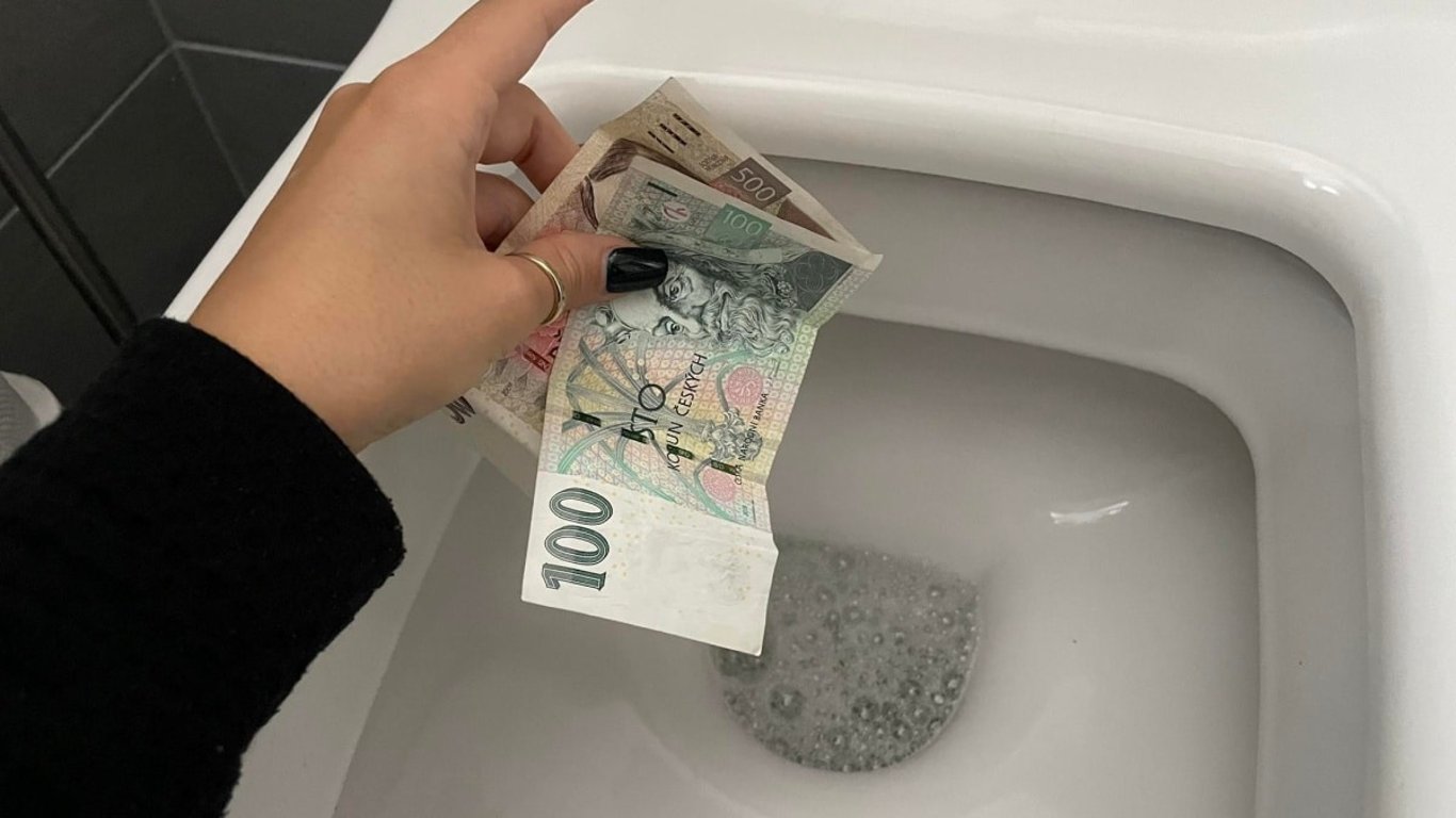 Upravila záchod za pár minut a ušetřila stovky korun. Klíč není v technice, ale v jednom nenápadném detailu