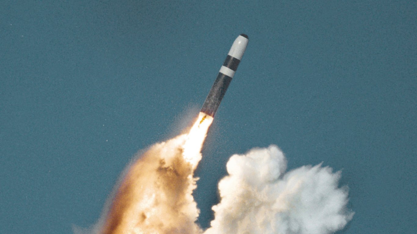 S vylepšenými balistickými raketami Trident II mohou Amerika a Velká Británie udeřit kdekoliv na světě
