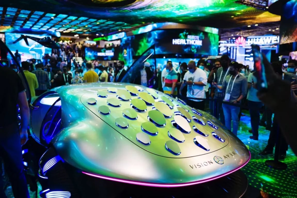 oncept vozu Mercedes-Benz VISION AVTR vystavený na veletrhu