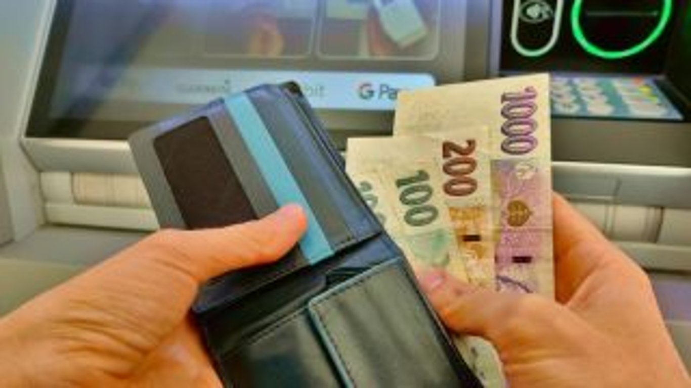Pozor: Pokud si při výběru peněz z bankomatu nedáte pozor, během minuty vám vyluxují účet