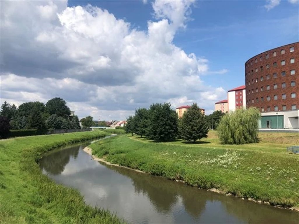 Otrokovice budou mít náplavku a venkovní posilovnu