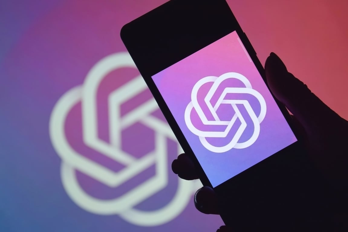 Sam Altman rozvolnil pravidla pro ChatGPT. A tím otevřel Pandořinu skříňku emocí