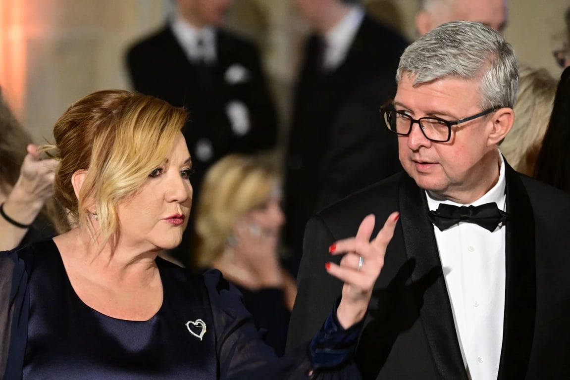 Pražský hrad v záři reflektorů: Celebrity soutěžily o nejodvážnější model večera.