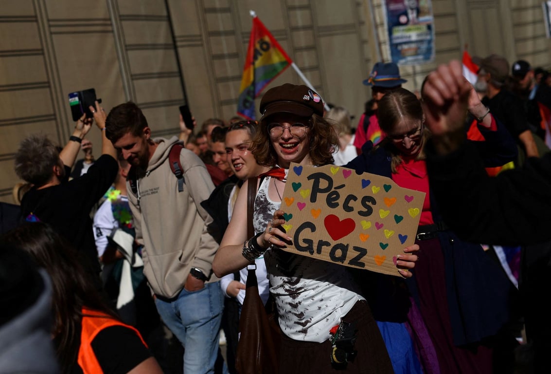 V maďarském městě Pécs se navzdory zákazu úřadů konal pochod hrdosti Pécs Pride