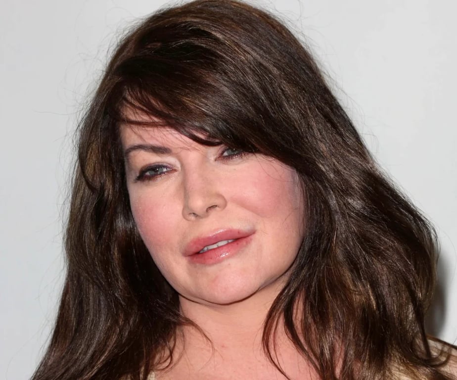 Lara Flynn Boyle