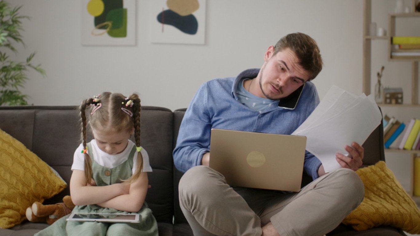 Dcera a pracující otec