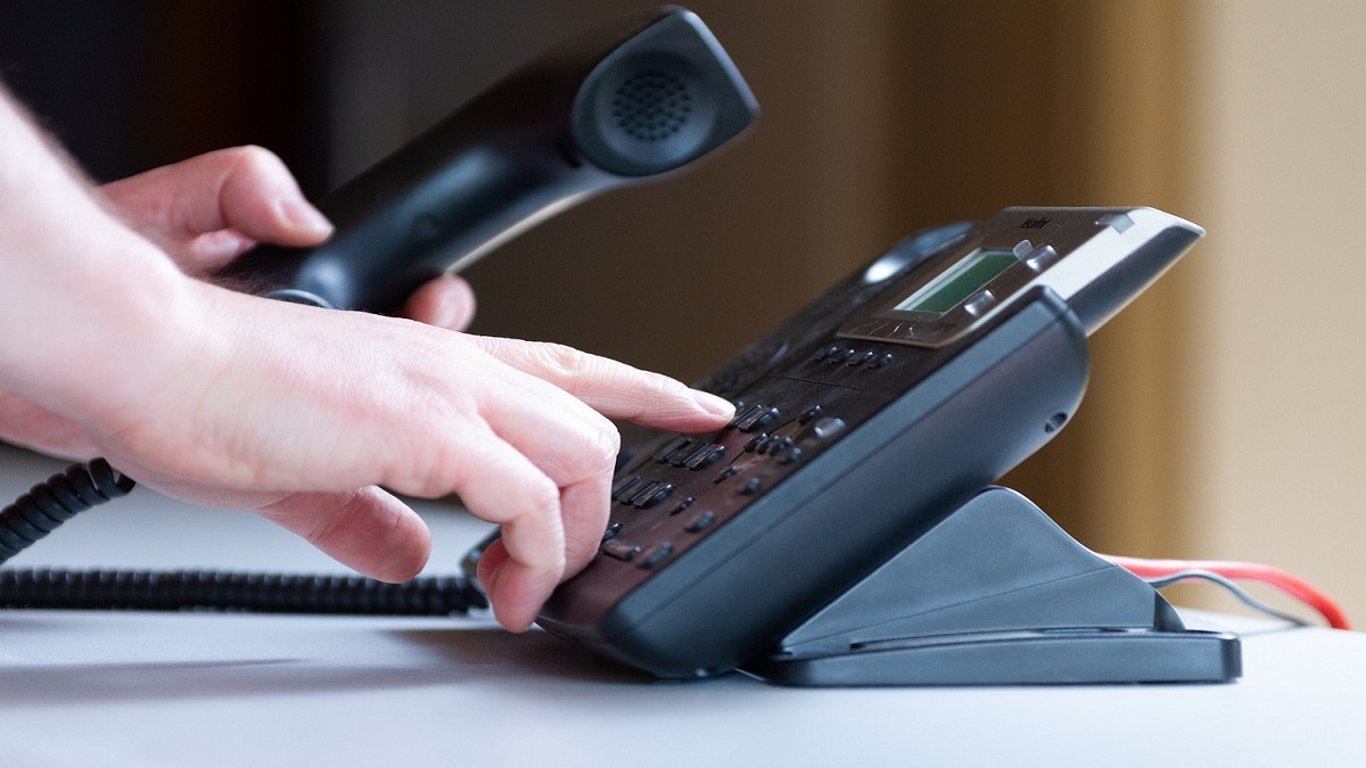36 let žila s přesvědčením, že její syn je mrtvý. Pak zazvonil telefon a všechno, čemu věřila, se zhroutilo