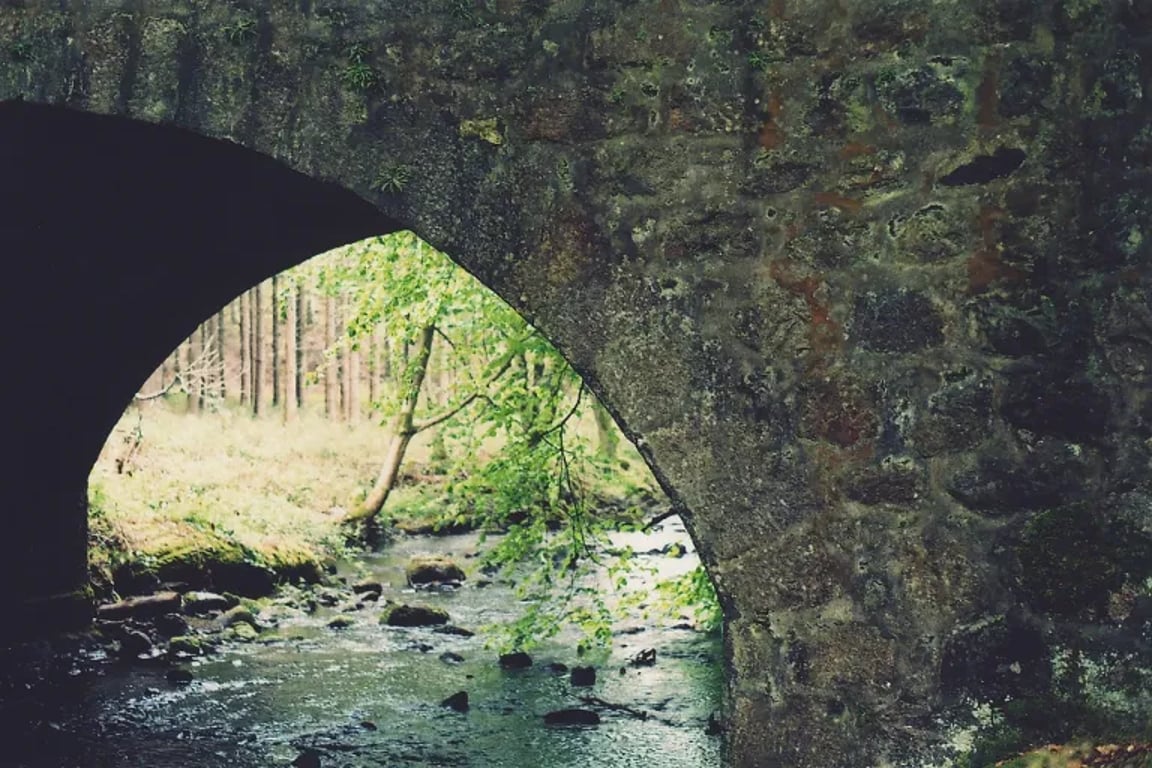 drenáž kolem starého domu