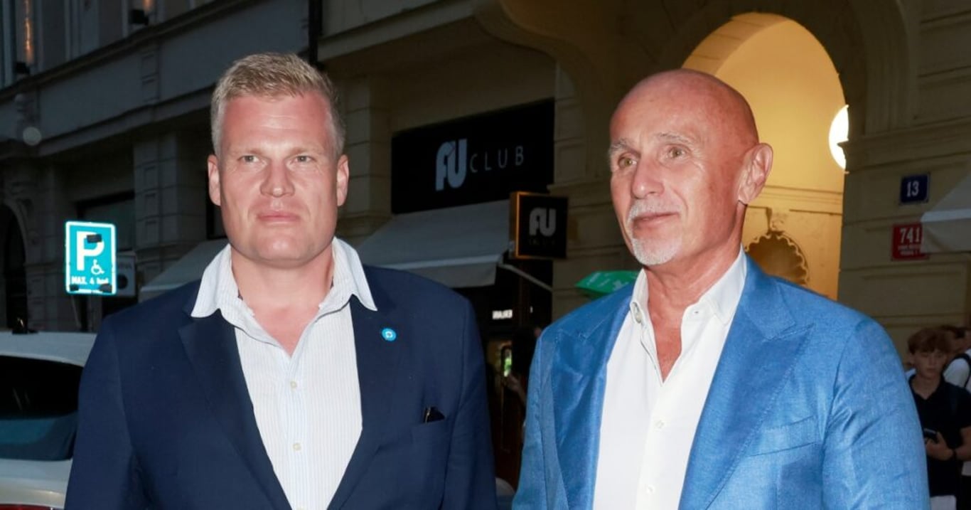 Richard Chlad přirovnává kauzu kolem Filipa Turka k hybridní válce: Vyfotil se se zbraní a varuje Čechy