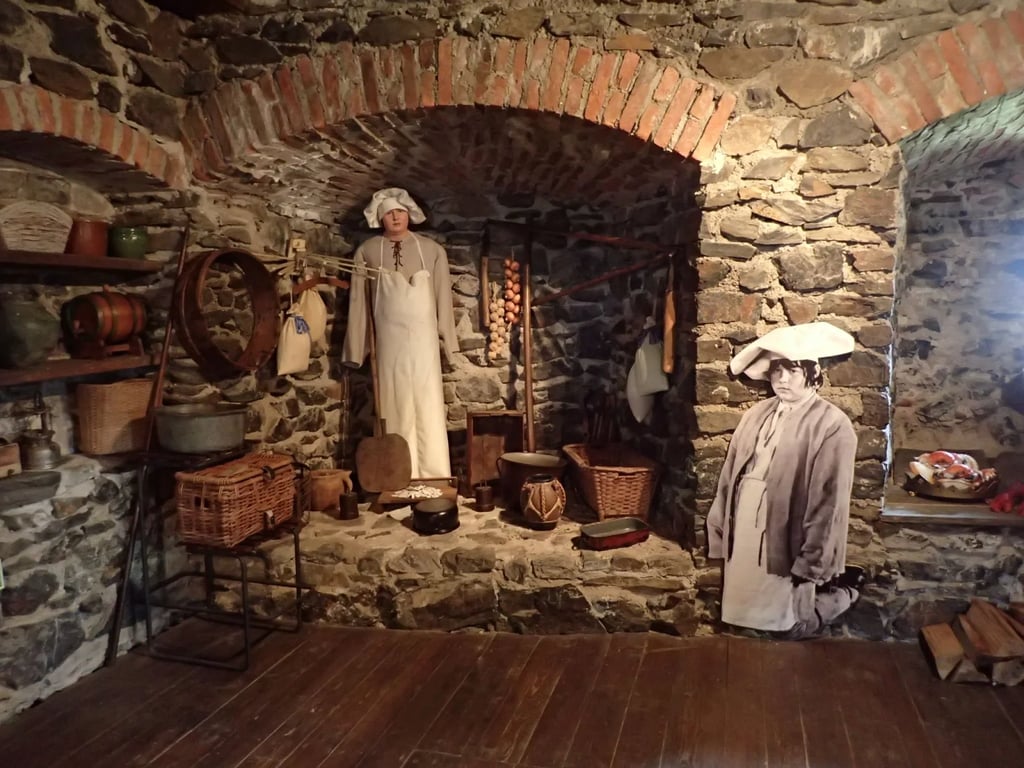V zahraničí z něj mají senzaci, doma o něj nikdo nestojí. Pohádkový hrad, který proslavil Česko.