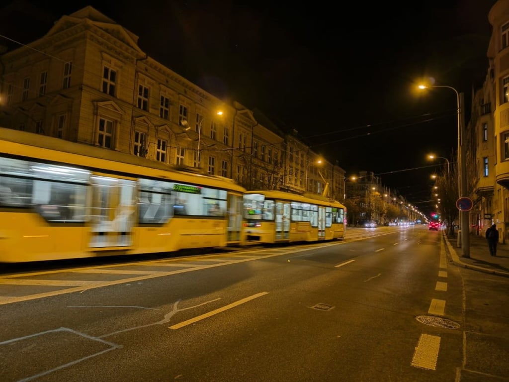 Výměnu 23 000 světel a přes 15 000 stožárů osvětlení chystá Plzeň za 1,5 miliardy