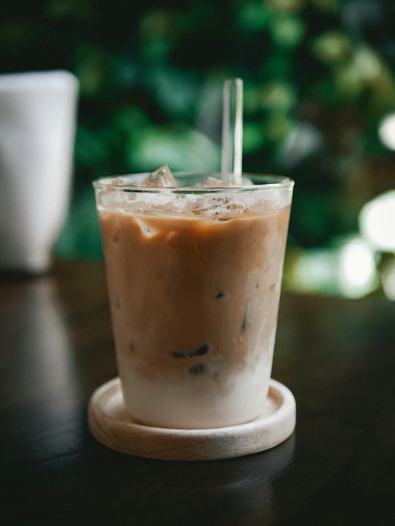Ledová káva za pět minut: 7 jednoduchých způsobů, jak doma udělat luxusní drink