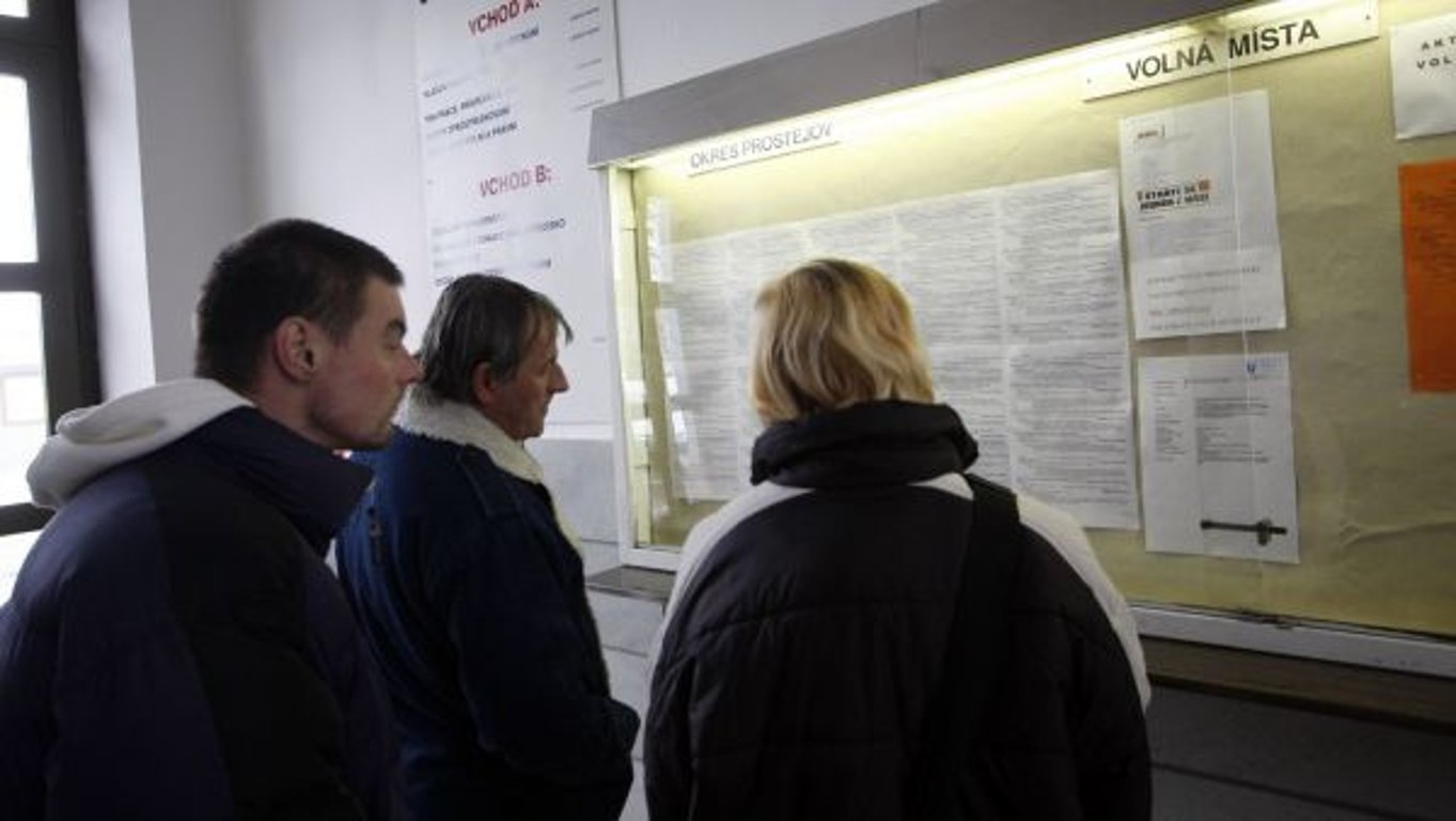 Komplikace u superdávky: chybí přesná metodika i kalkulačka pro výpočet dávky