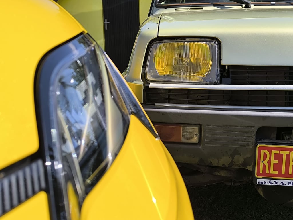 Prolezli jsme oba: V čem je starý Renault 5 lepší než nový, a naopak