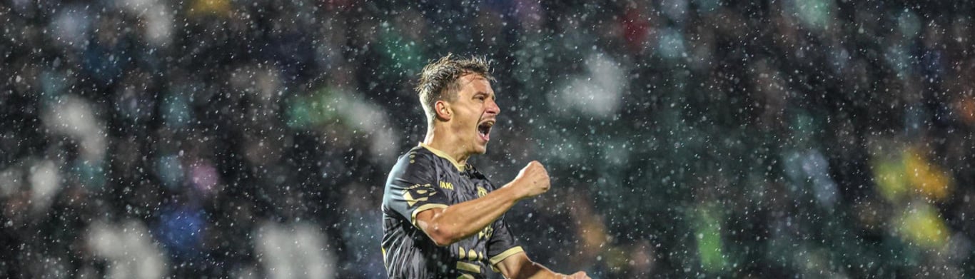 Hradec Králové veze z Ďolíčku tři body. Zadražil chytil penaltu, rozhodli Vlkanova a Darida