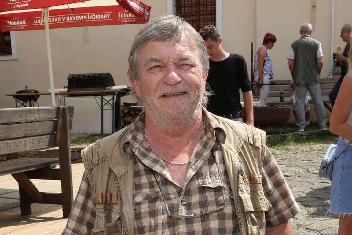Chorobné nákupy, lichváři i miliony na daních. Co přivedlo celebrity na mizinu?