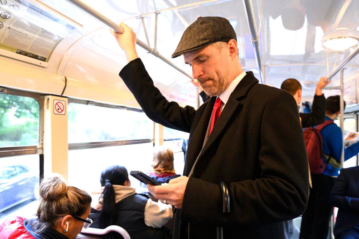 Politici se točili jako na orloji, prezident Pavel zakončil úvodní kolo jednání