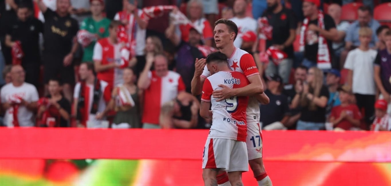 Fotbalisté Slavie si poradili 3:0 s Teplicemi a mají první domácí výhru v sezoně
