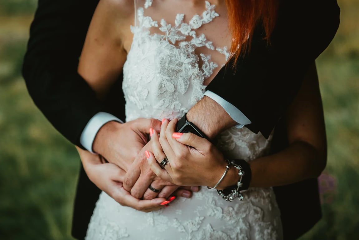 Stála jsem v davů, když jsem uslyšela jejich hlasy. To, co o mně říkaly nejlepší kamarádky, mě úplně odrovnalo.
