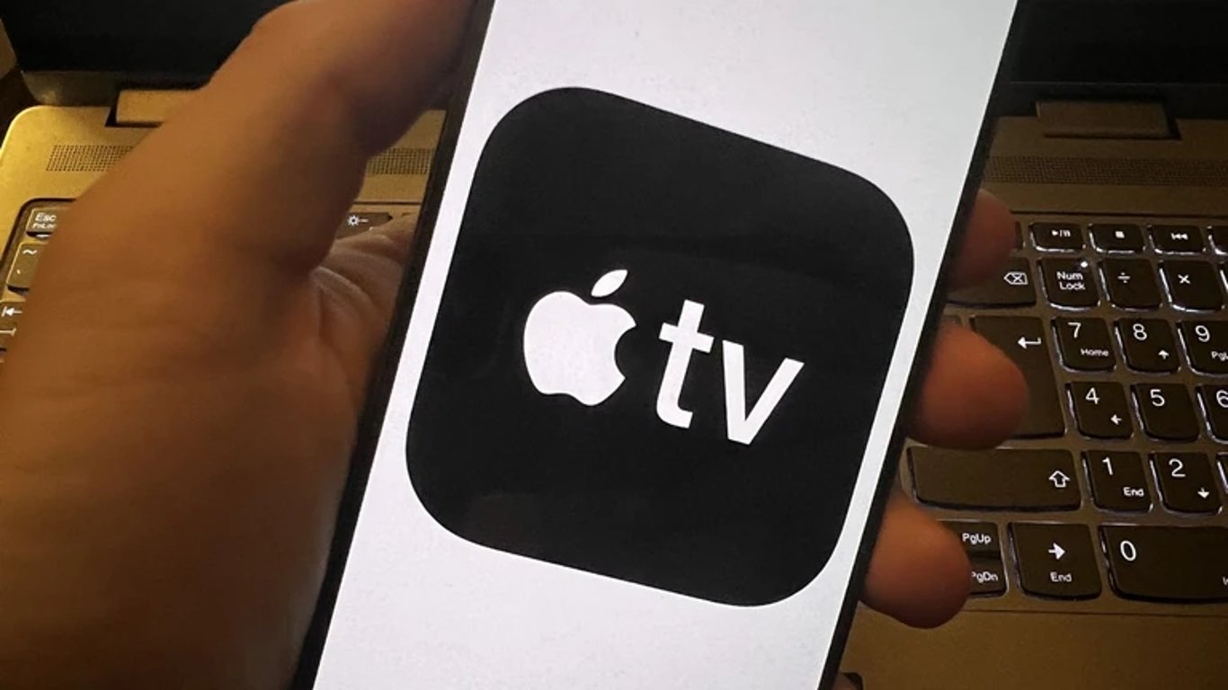 Apple si chce získat uživatele Android telefonů. Nadělil jim Apple TV, aby mohli dát sbohem Netflixu i HBO. Ale nemusí uspět