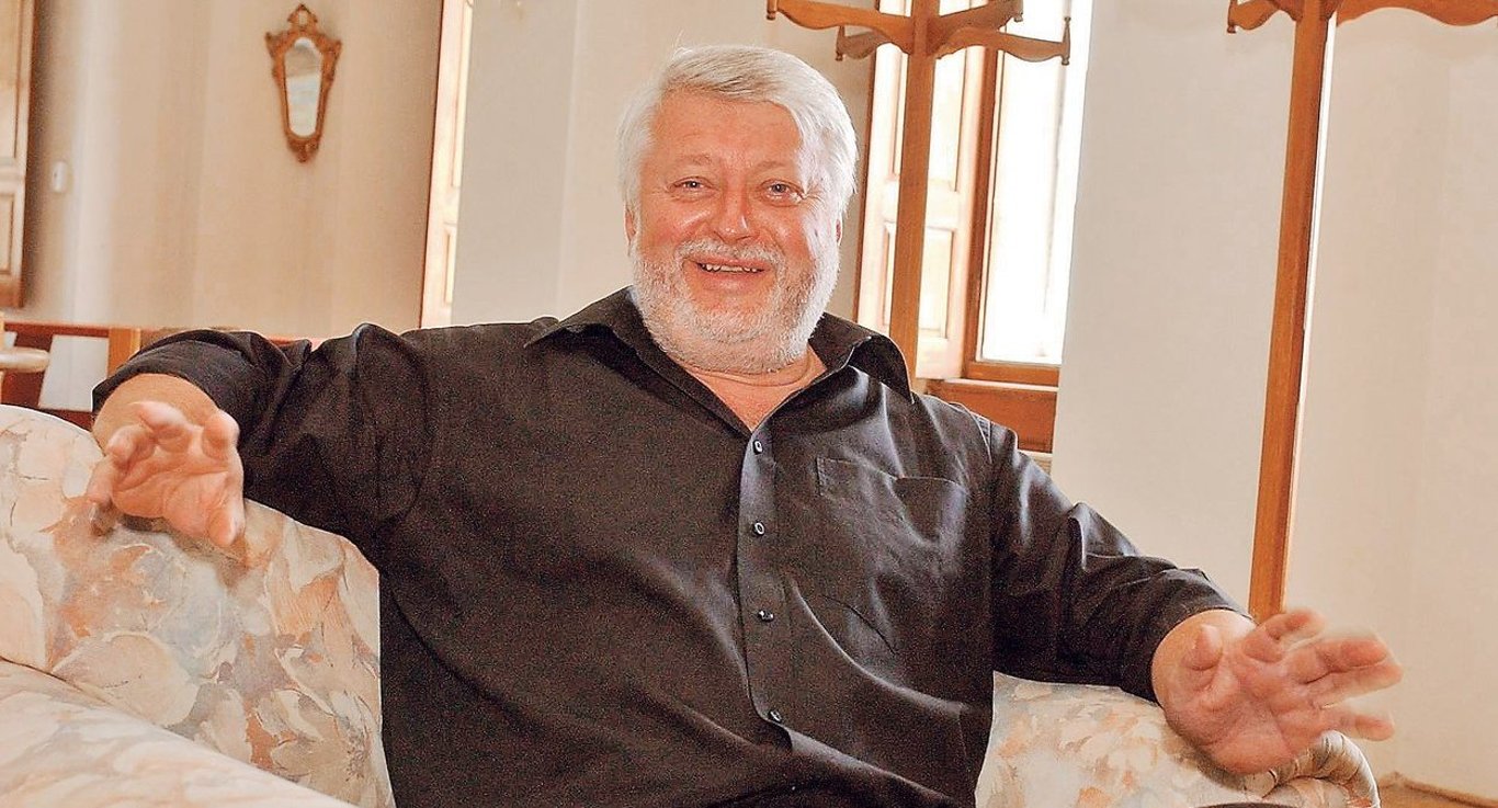 Jan Urban: Miliardy, které nikdo neřeší a pančované kabuki po česku