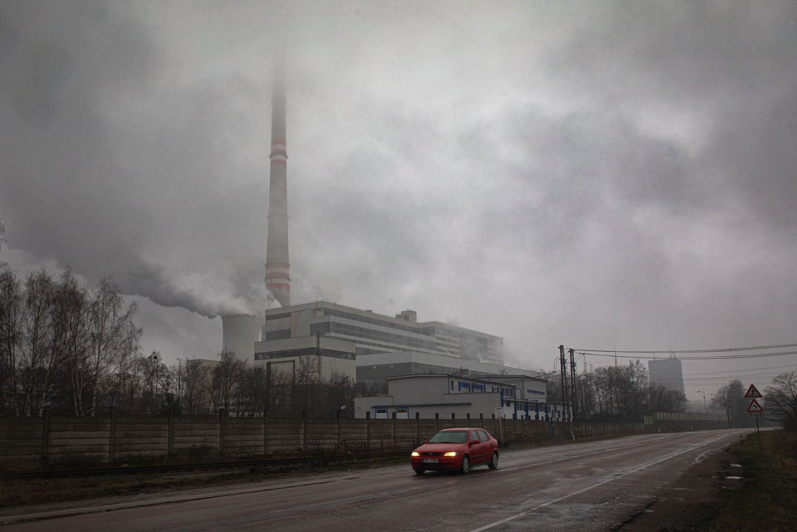 Kvůli stoupajícím teplotám zemře na světě každou minutu jeden člověk