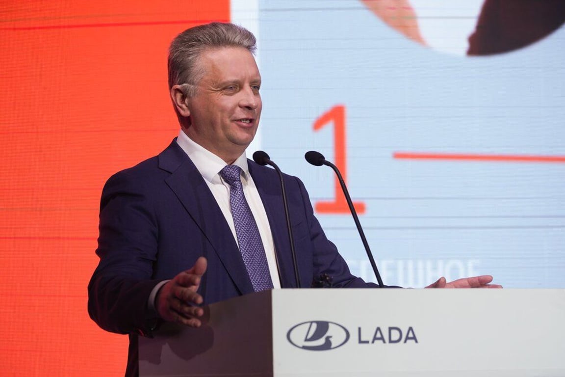 Šéf AvtoVAZ má zákaz vstupu do EU. Nový balík sankcí míří na něj i celou automobilku