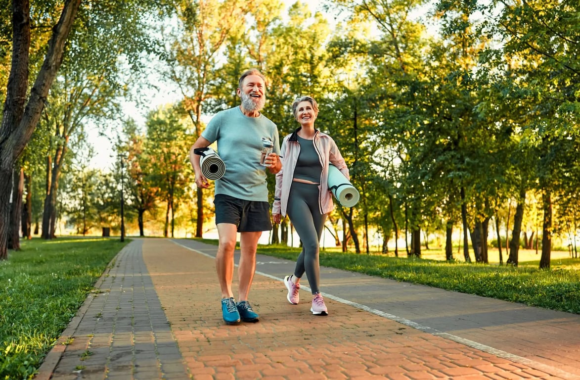 Jednoduché cvičení, které po padesátce chrání kosti před osteoporózou. Lidé přes 40 by jej měli cvičit povinně