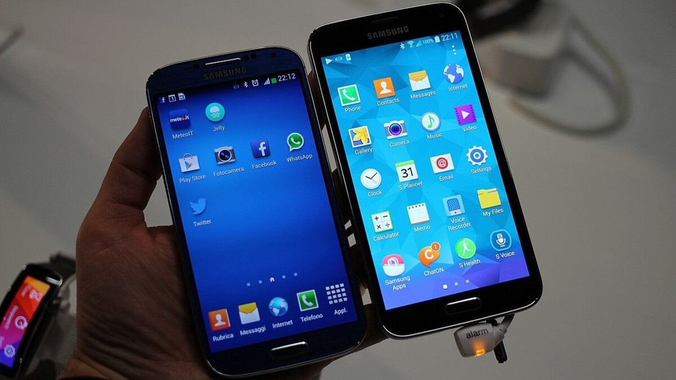 Máte v telefonu tuto aplikaci? Pozor, během chvíle můžete přijít o všechny peníze