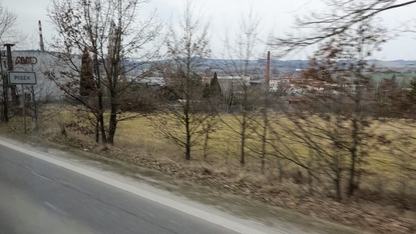 Bezpečnost, nebo prachsprosté obírání řidičů? Úsek D4 u Písku je past na peněženky. Sám jsem se spálil, abyste vy nemuseli