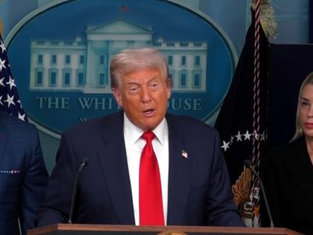 Ve Washingtonu už jsou první vojáci. "Kriminalita neroste," vmetla radnice Trumpovi
