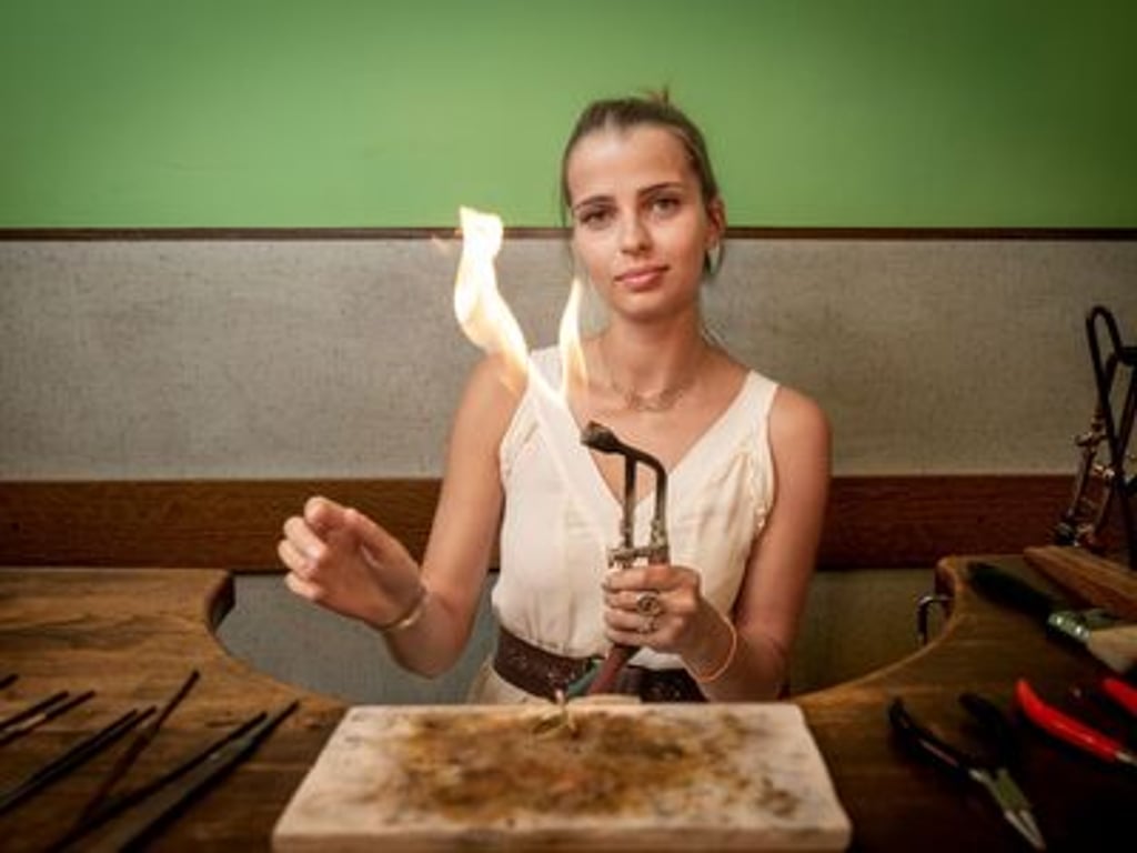 Tři děti, stovky šperků, jeden sen. Vyhořelá matka se najednou nestačila divit