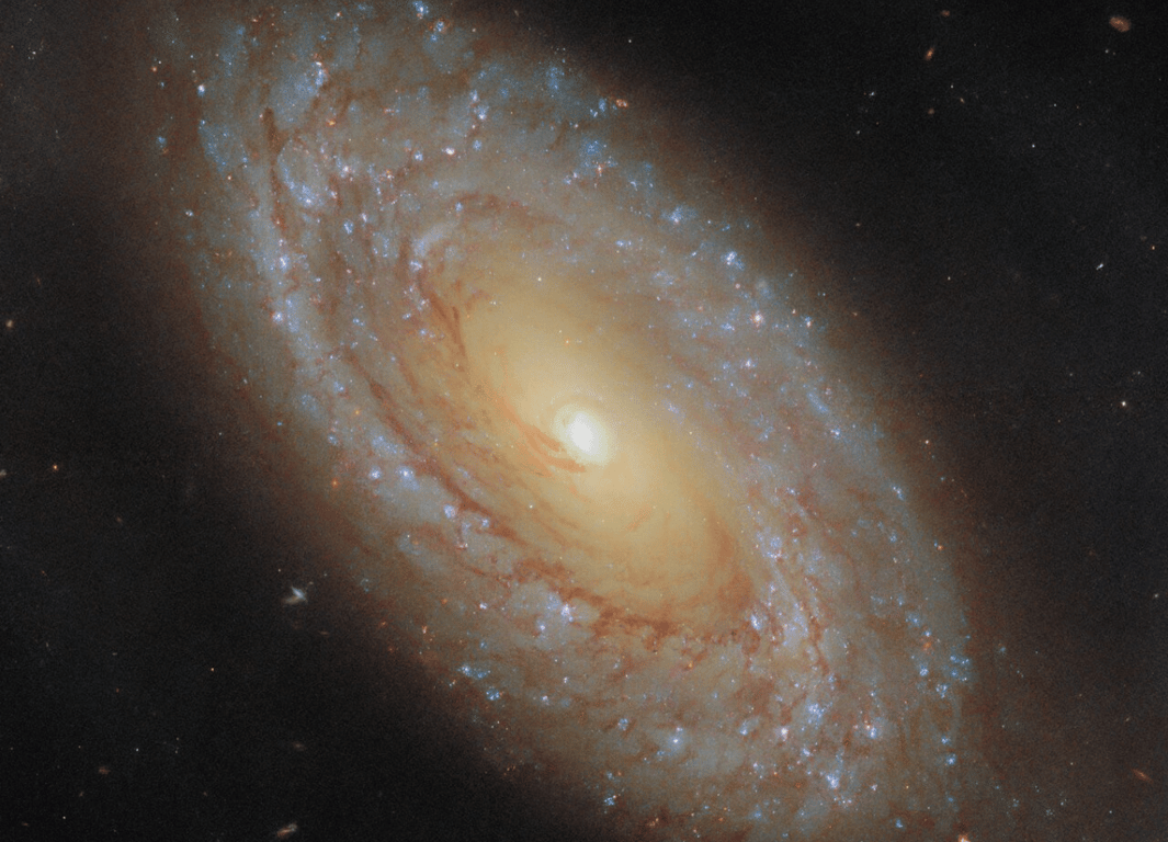 Galaxie, která se odmítá zařadit: Hubble zachytil záhadný vesmírný „kroužek“
