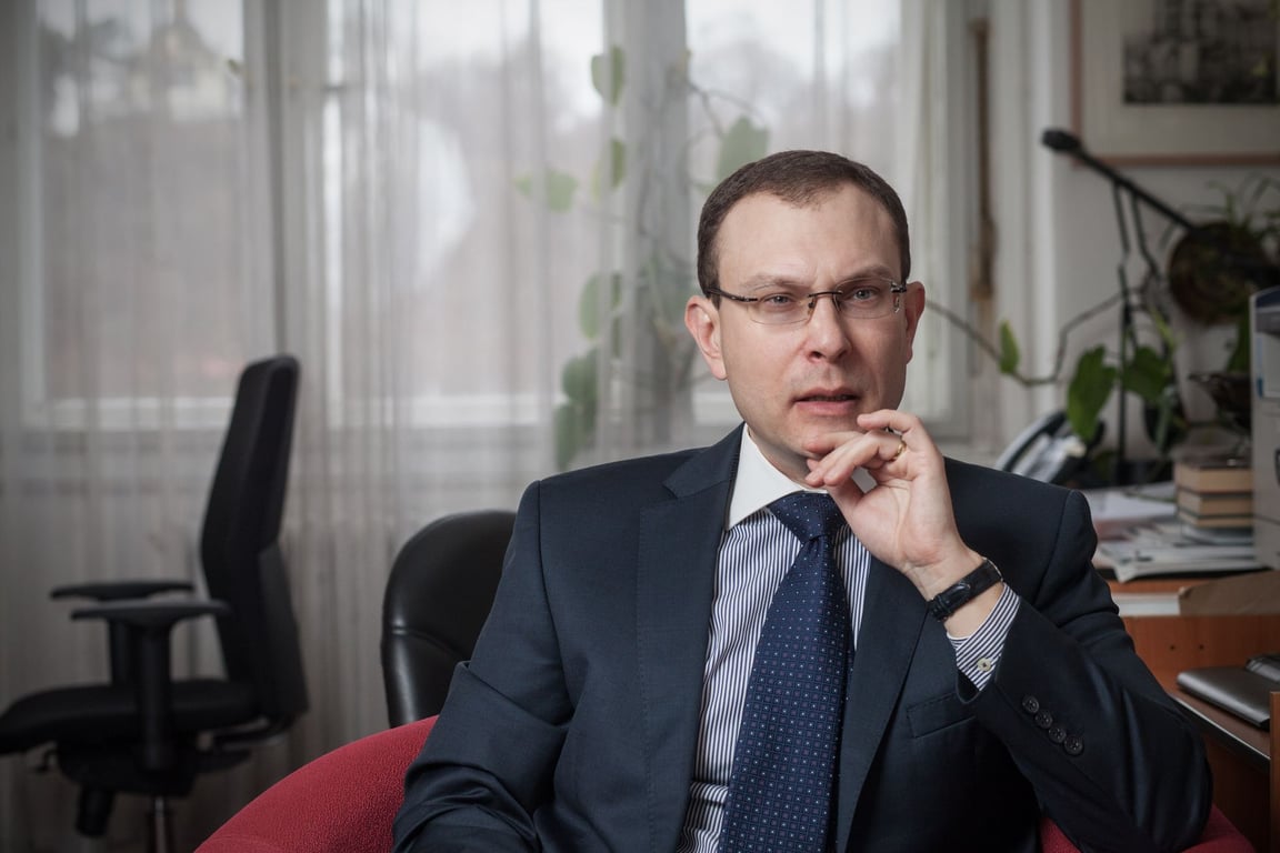 „Pavel je odhodlaný se Ústavou řídit,“ míní Kysela a vysvětluje svůj konec na Hradě