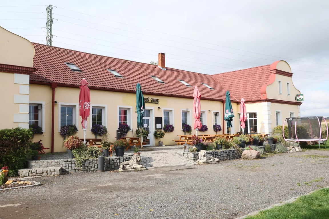 Tuhle hospodu najdete mimo trasu, kam skoro nikdo nezajede. Kdo to risknul, pochopil proč