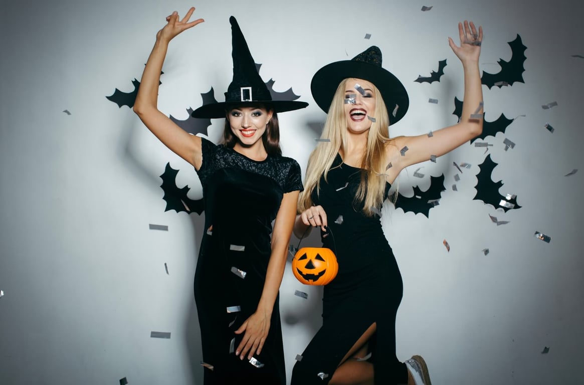 Staňte se hvězdou halloweenského večírku díky kostýmu z toho, co už pravděpodobně máte v šatníku