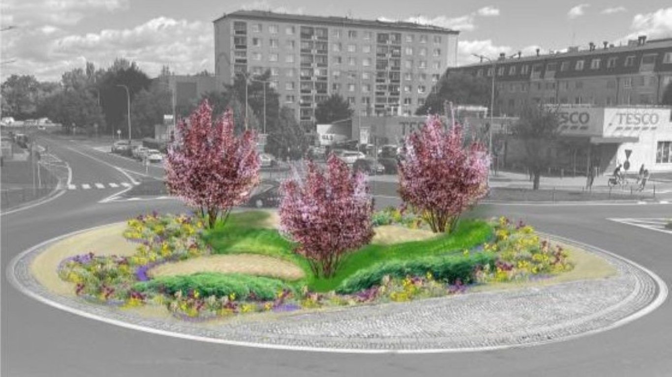 Okružní křižovatka v Přerově rozkvete. Porostou zde slivoně, rozchodníky nebo sasanky