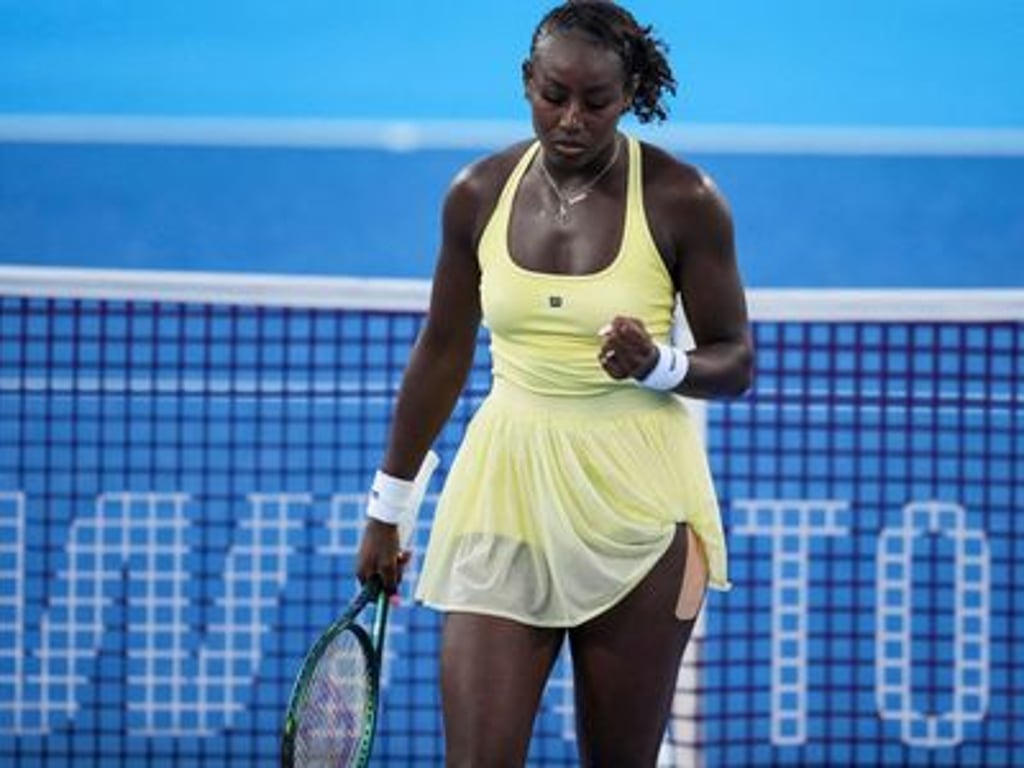 "To se nevidí." Krejčíková na houpačce, Američanka vystřihla groteskní minelu