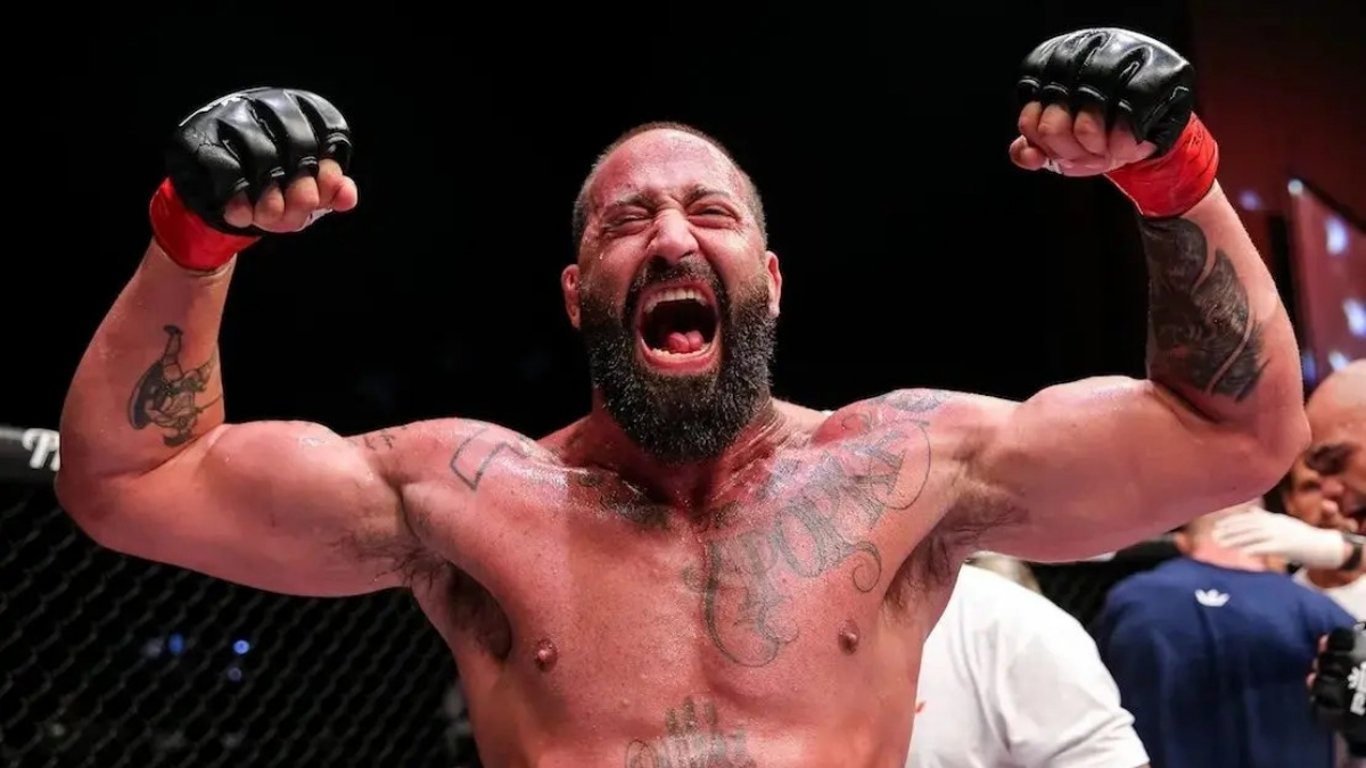 Veterán UFC prohrál a nezvládl emoce. Nicholson si svůj vztek vybíjel na provokatérovi z publika