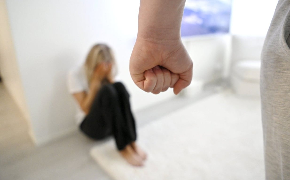 Znásilnil ji před vlastními syny, dočká se po letech spravedlnosti? Advokát odpovídá