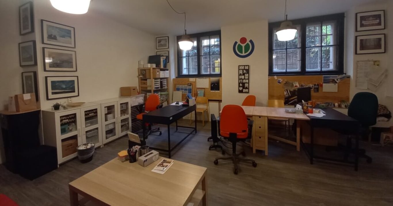 Přestavba staré kanceláře se zdála nemožná. Odvážná žena však prokázala neobvyklý talent a nápaditost