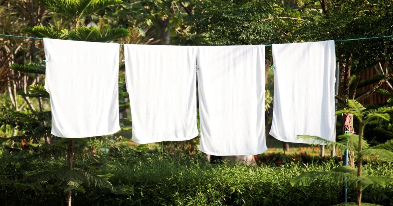 Prádlo sušte raději venku než v sušičce