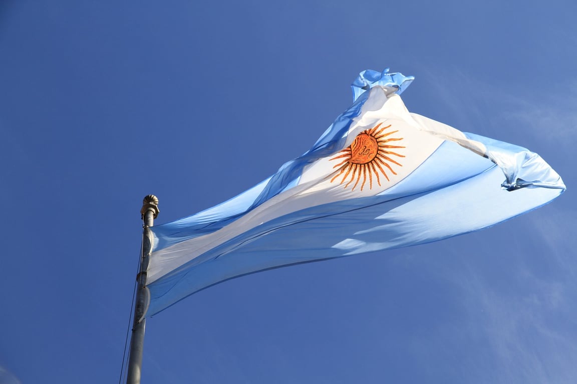 Trump vyhrožuje Argentině: pokud Milei prohraje volby, pomoc skončí