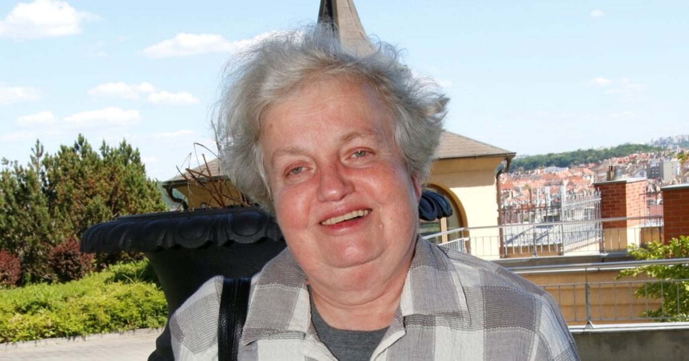 Dojemné překvapení na Pražském hradě: Ocenění Dany Drábové od prezidenta převzala tajná partnerka