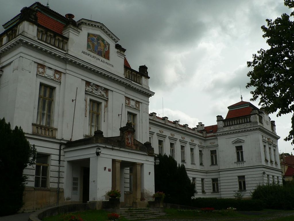 Nebezpečného schizofrenika pouštěla bohnická léčebna na vycházky opakovaně